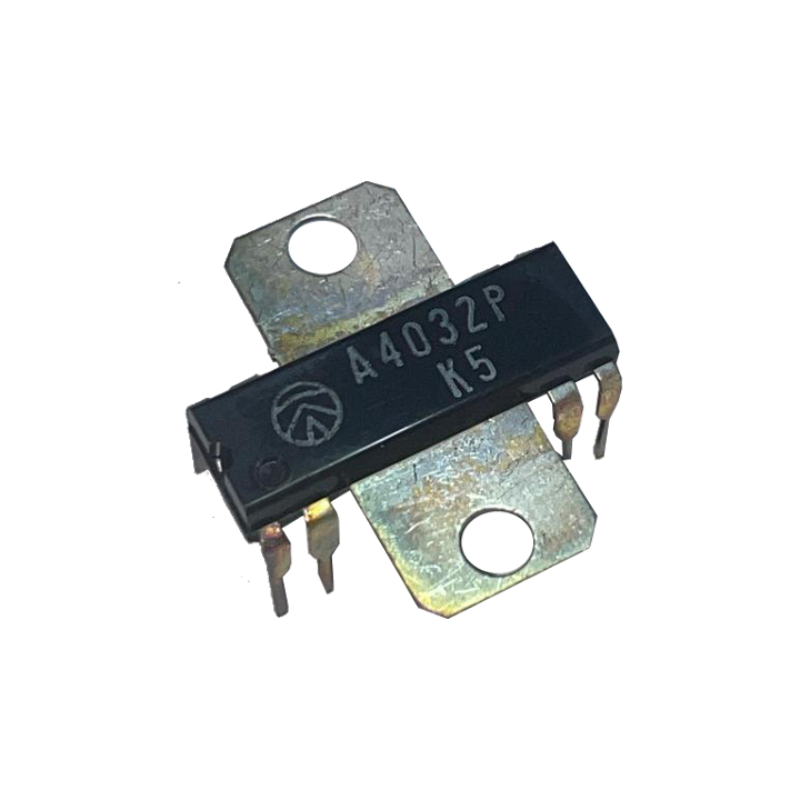 LA4032